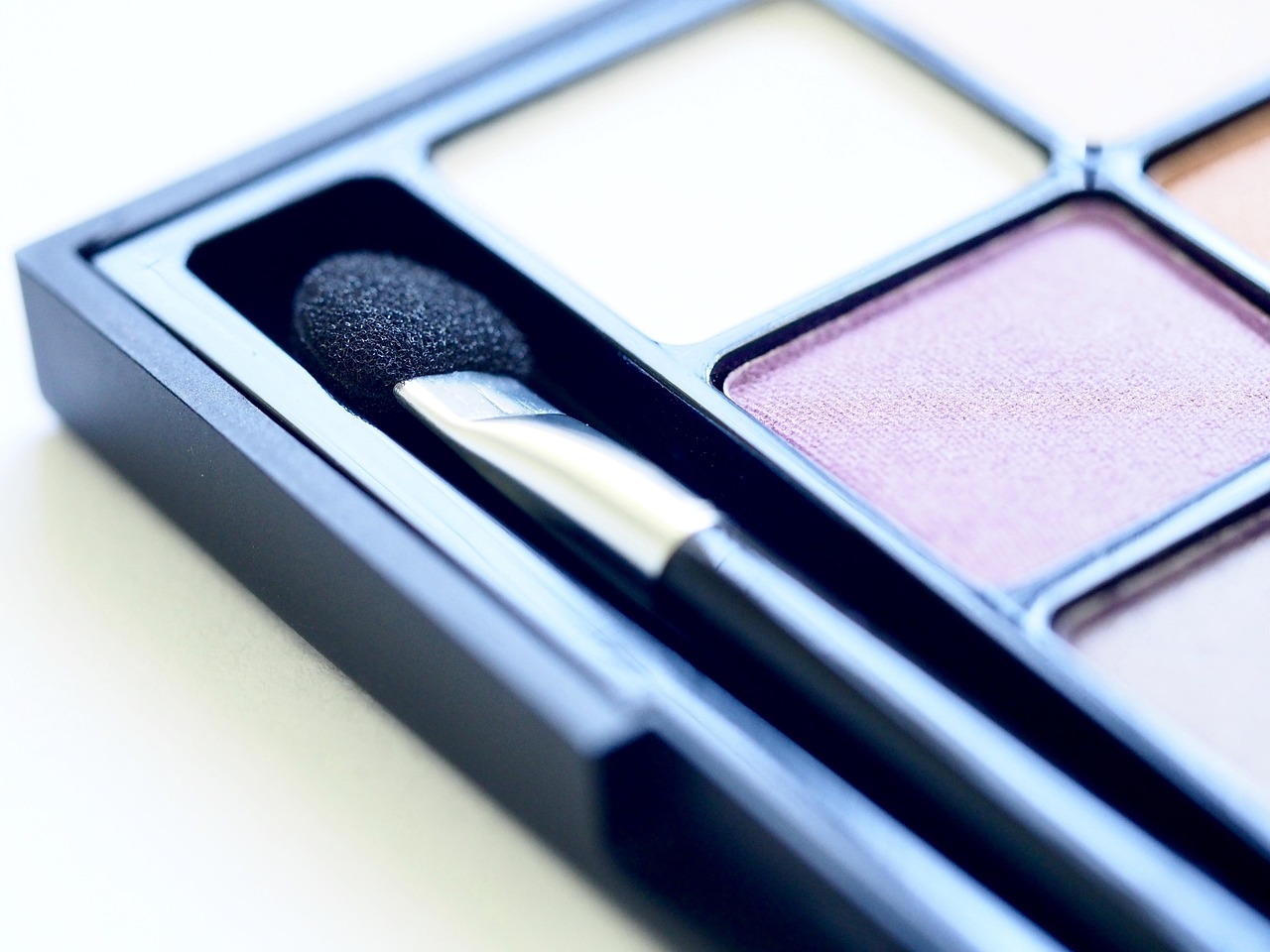 entdecken sie professionelle farben für kreative projekte – hochwertige farblösungen für experten und einsteiger. jetzt die perfekten farben für ihre anwendung finden!