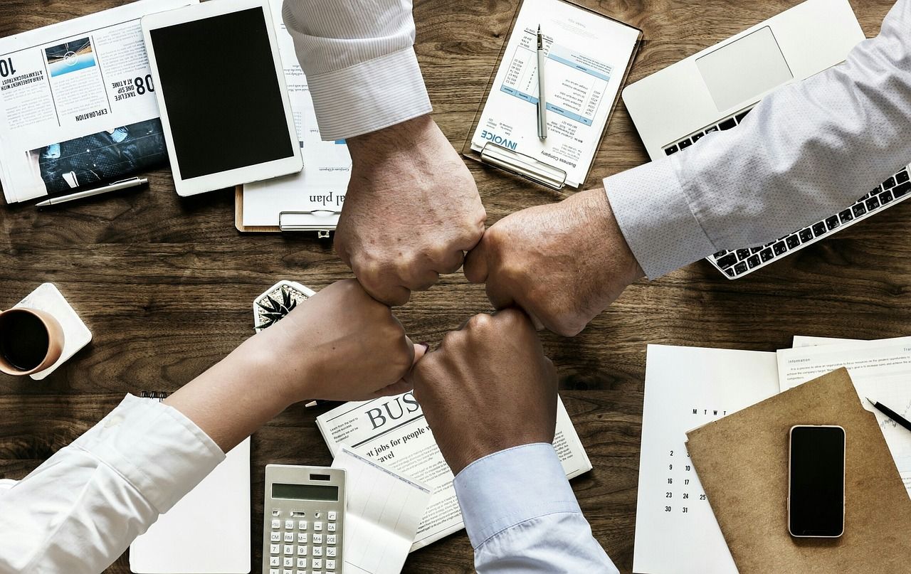 erfahren sie, wie sie mit trauer umgehen können. unsere tipps und strategien zur trauerbewältigung helfen ihnen, den schmerz zu verarbeiten und neue kraft zu finden.